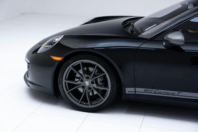 Photo of 2019 Black Porsche 911
