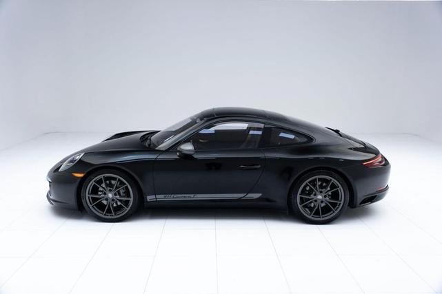 Photo of 2019 Black Porsche 911