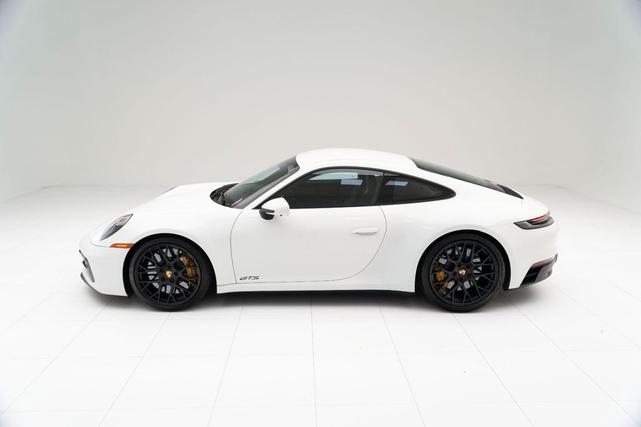 Photo of 2024 White Porsche 911