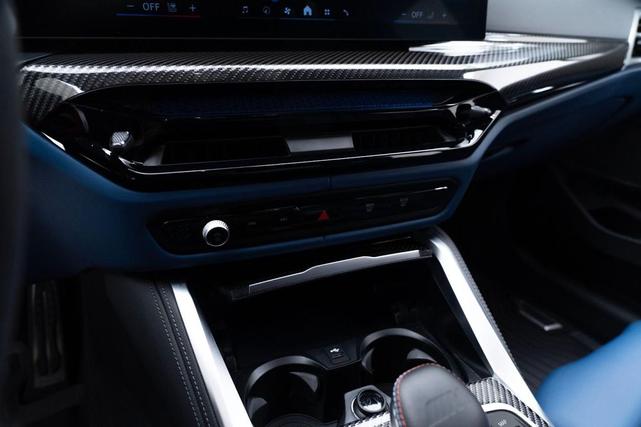 Photo of 2025 Frozen Brilliant White Metallic BMW M3