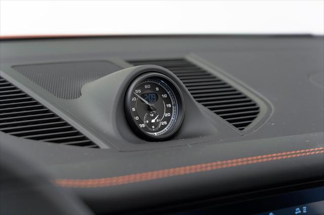 Photo of 2024 Papaya Metallic Porsche Macan