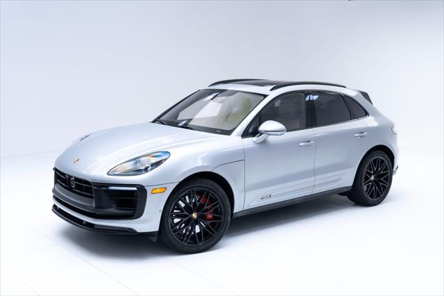 Photo of 2025 Dolomite Silver Metallic Porsche Macan