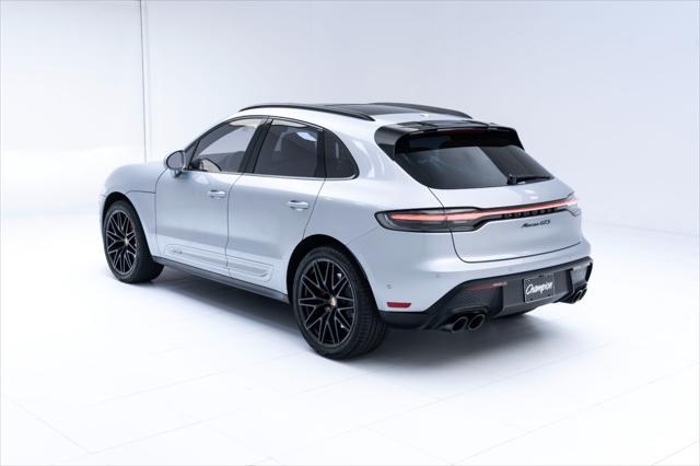 Photo of 2025 Dolomite Silver Metallic Porsche Macan