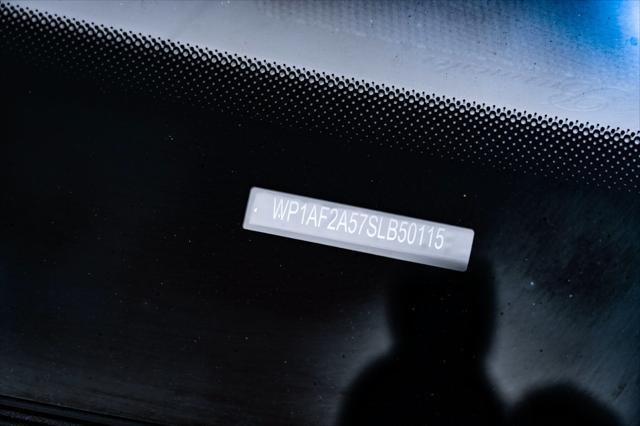 Photo of 2025 Dolomite Silver Metallic Porsche Macan