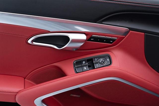 Photo of 2025 Vanadium Grey Metallic Porsche 718 Boxster