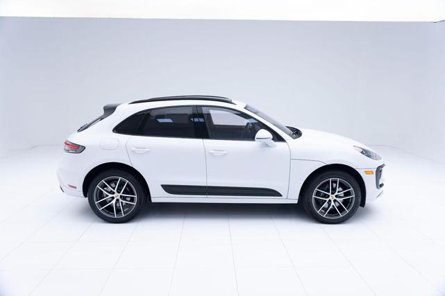 Photo of 2025 Carrara White Metallic Porsche Macan
