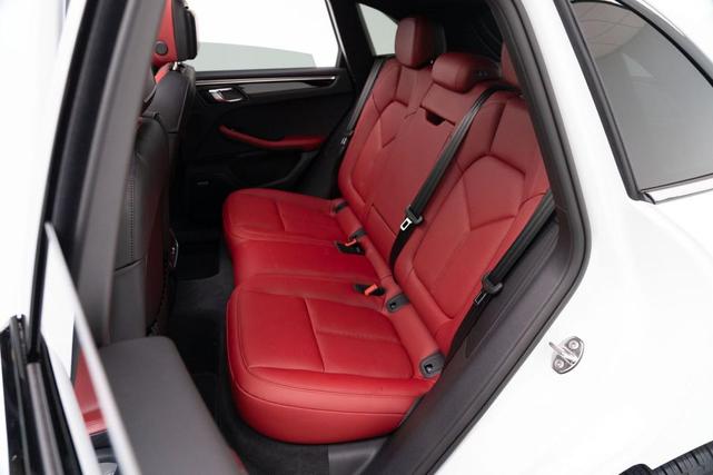 Photo of 2025 Carrara White Metallic Porsche Macan