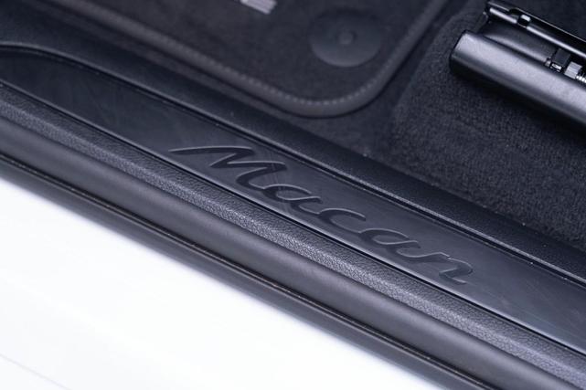 Photo of 2025 Carrara White Metallic Porsche Macan