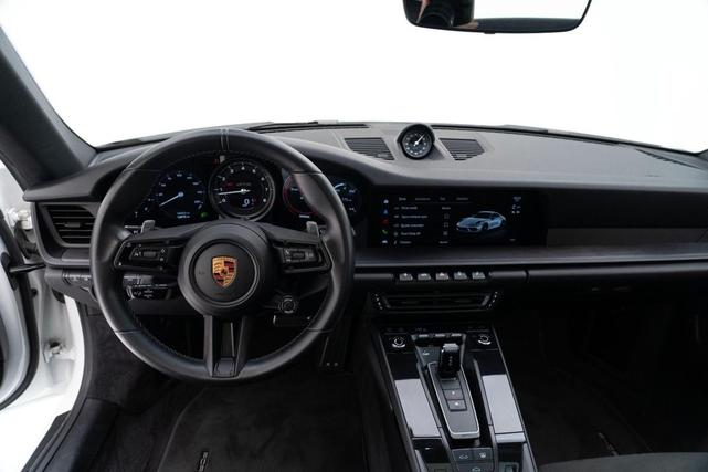 Photo of 2022 White Porsche 911