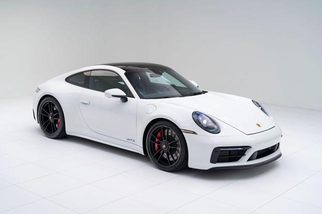 Photo of 2022 White Porsche 911