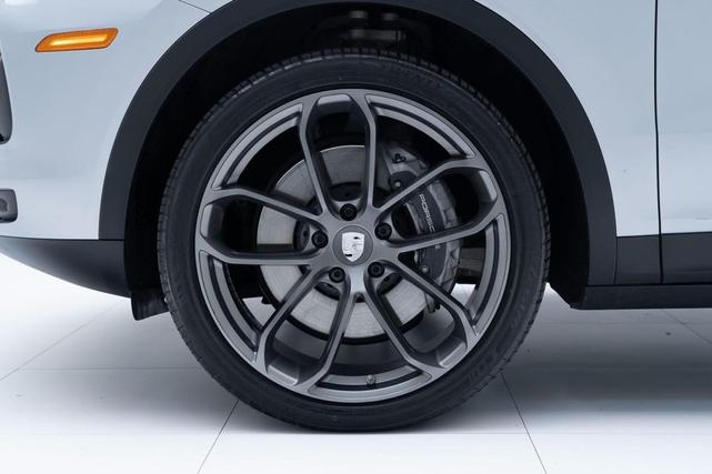 Photo of 2021  Porsche Cayenne