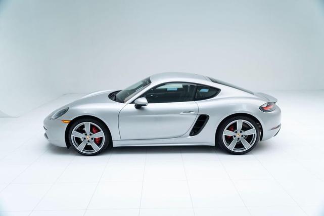 Photo of 2024 GT Silver Metallic Porsche 718 Cayman