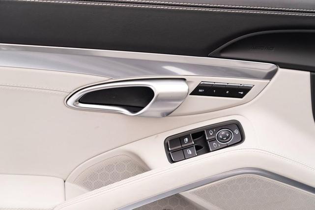 Photo of 2025 Aventurine Green Metallic Porsche 718 Boxster