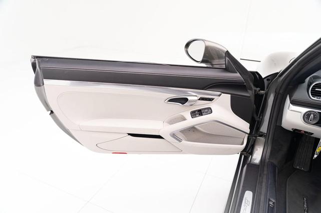 Photo of 2025 Aventurine Green Metallic Porsche 718 Boxster