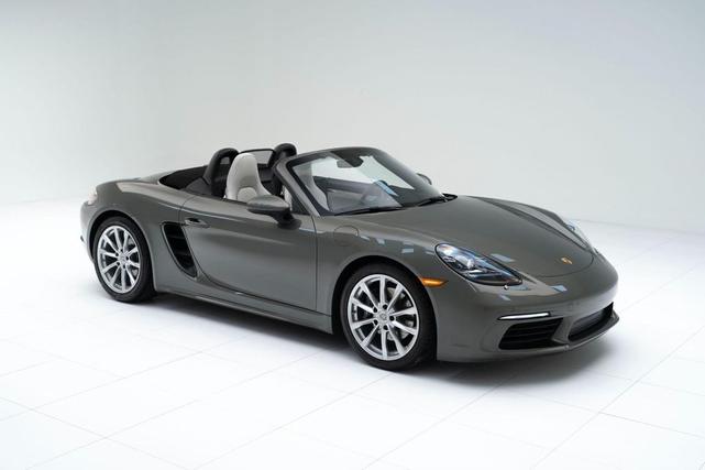 Photo of 2025 Aventurine Green Metallic Porsche 718 Boxster