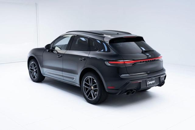 Photo of 2025 Jet Black Metallic Porsche Macan