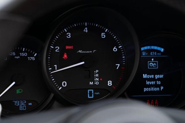 Photo of 2025 Jet Black Metallic Porsche Macan