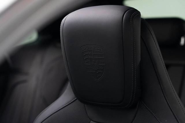 Photo of 2024 Ice Grey Metallic Porsche Macan