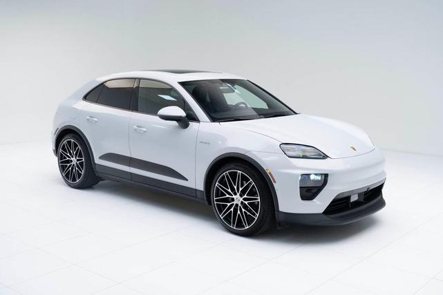 Photo of 2024 Ice Grey Metallic Porsche Macan