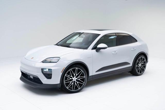 Photo of 2024 Ice Grey Metallic Porsche Macan