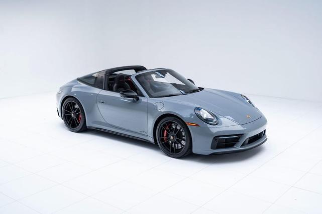 Photo of 2023 Arctic Grey Porsche 911