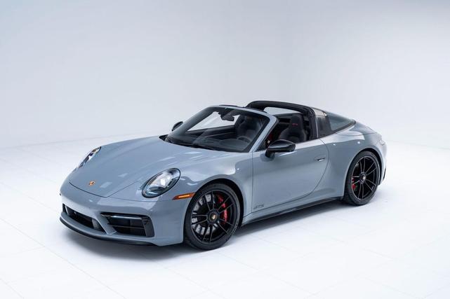 Photo of 2023 Arctic Grey Porsche 911