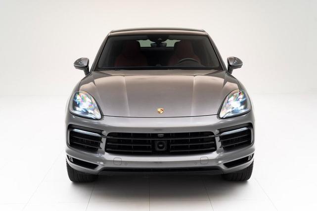 Photo of 2022 Quartzite Grey Metallic Porsche Cayenne
