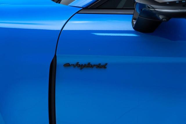 Photo of 2025 Lugano Blue Porsche Panamera