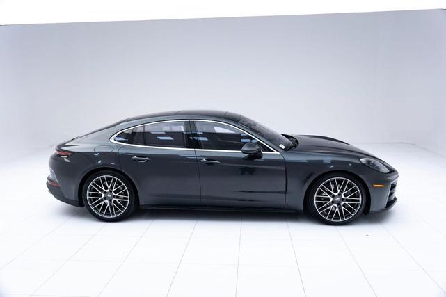 Photo of 2025 Volcano Grey Metallic Porsche Panamera
