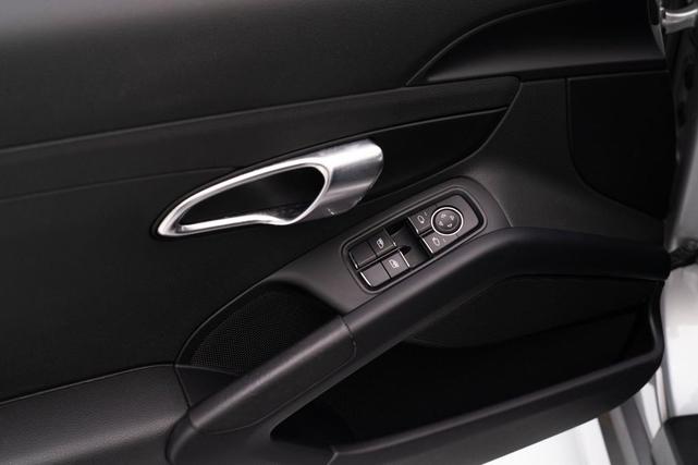 Photo of 2019 GT Silver Metallic Porsche 718 Cayman