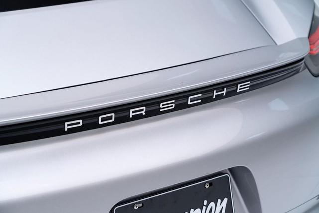 Photo of 2019 GT Silver Metallic Porsche 718 Cayman