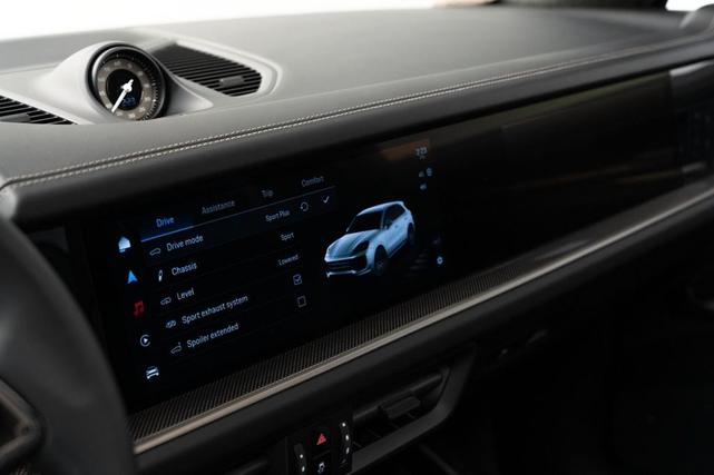 Photo of 2025 Arctic Grey Porsche Cayenne