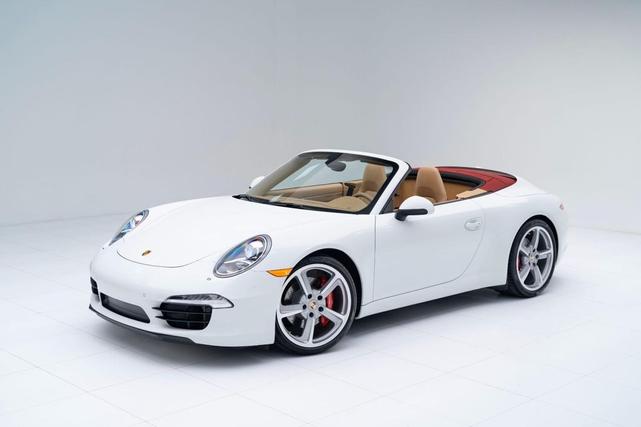 Photo of 2013 White Porsche 911
