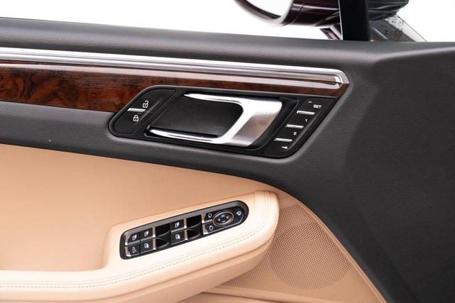 Photo of 2025 Copper Ruby Metallic Porsche Macan