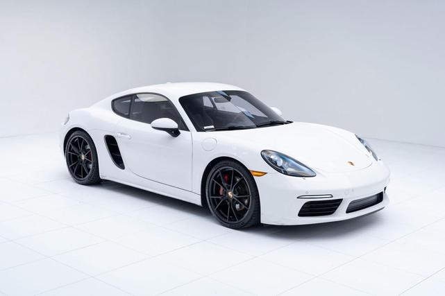 Photo of 2024 White Porsche 718 Cayman