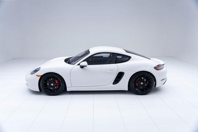 Photo of 2024 White Porsche 718 Cayman