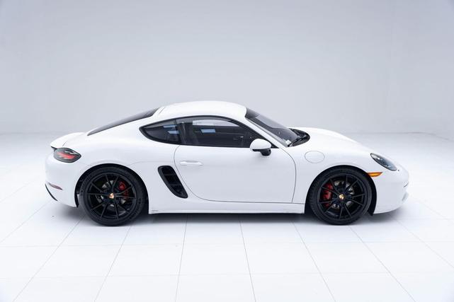 Photo of 2024 White Porsche 718 Cayman