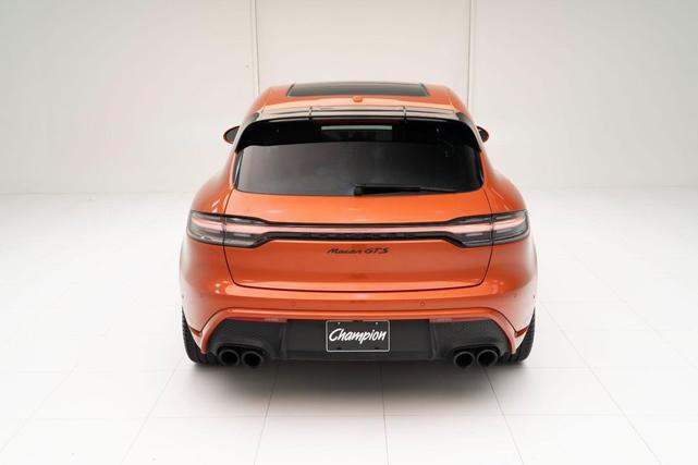 Photo of 2022 Papaya Metallic Porsche Macan