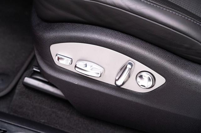 Photo of 2022 Papaya Metallic Porsche Macan