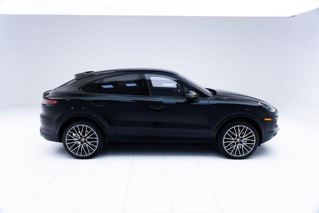 Photo of 2021 Black Porsche Cayenne
