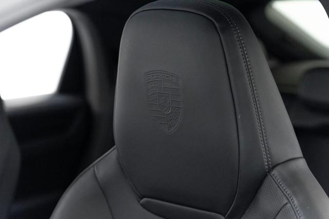 Photo of 2021 Black Porsche Cayenne