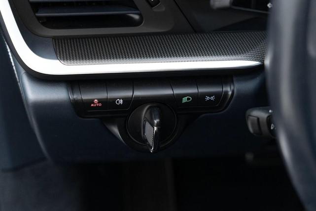 Photo of 2022 Dolomite Silver Metallic Porsche 911