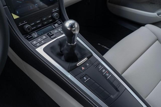 Photo of 2025 Arctic Grey Porsche 718 Cayman
