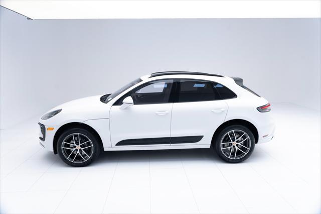 Photo of 2024 White Porsche Macan