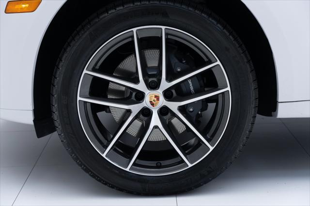 Photo of 2024 White Porsche Macan