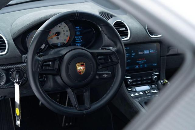 Photo of 2023 GT Silver Metallic Porsche 718 Cayman