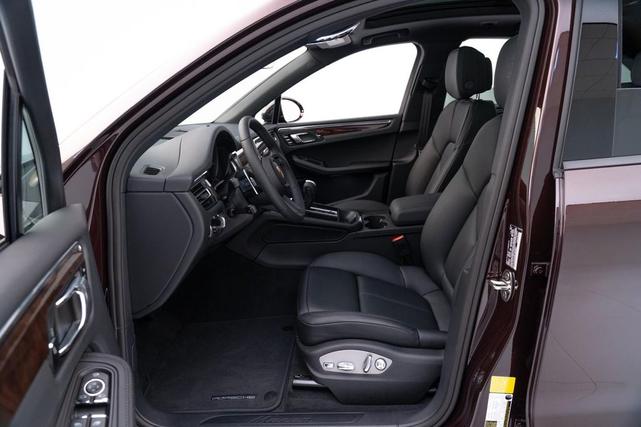 Photo of 2025 Copper Ruby Metallic Porsche Macan