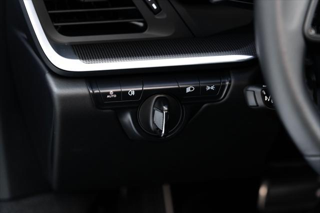 Photo of 2022 Black Porsche 911