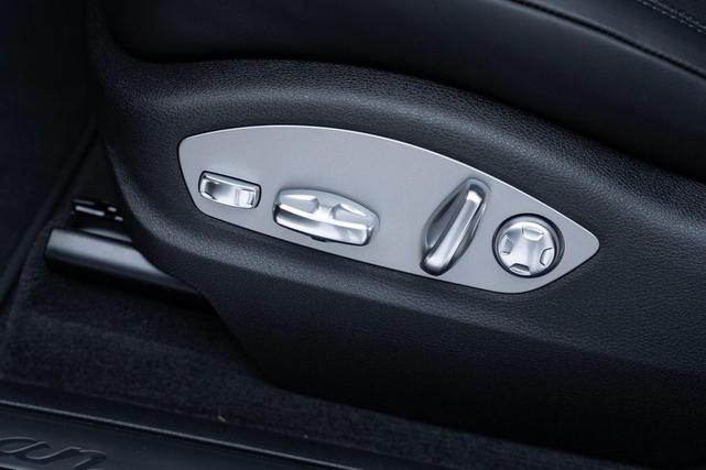 Photo of 2025 Volcano Grey Metallic Porsche Macan