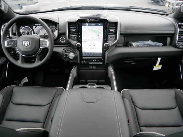 Photo of 2025 Diamond Black Crystal Pearlcoat RAM 1500